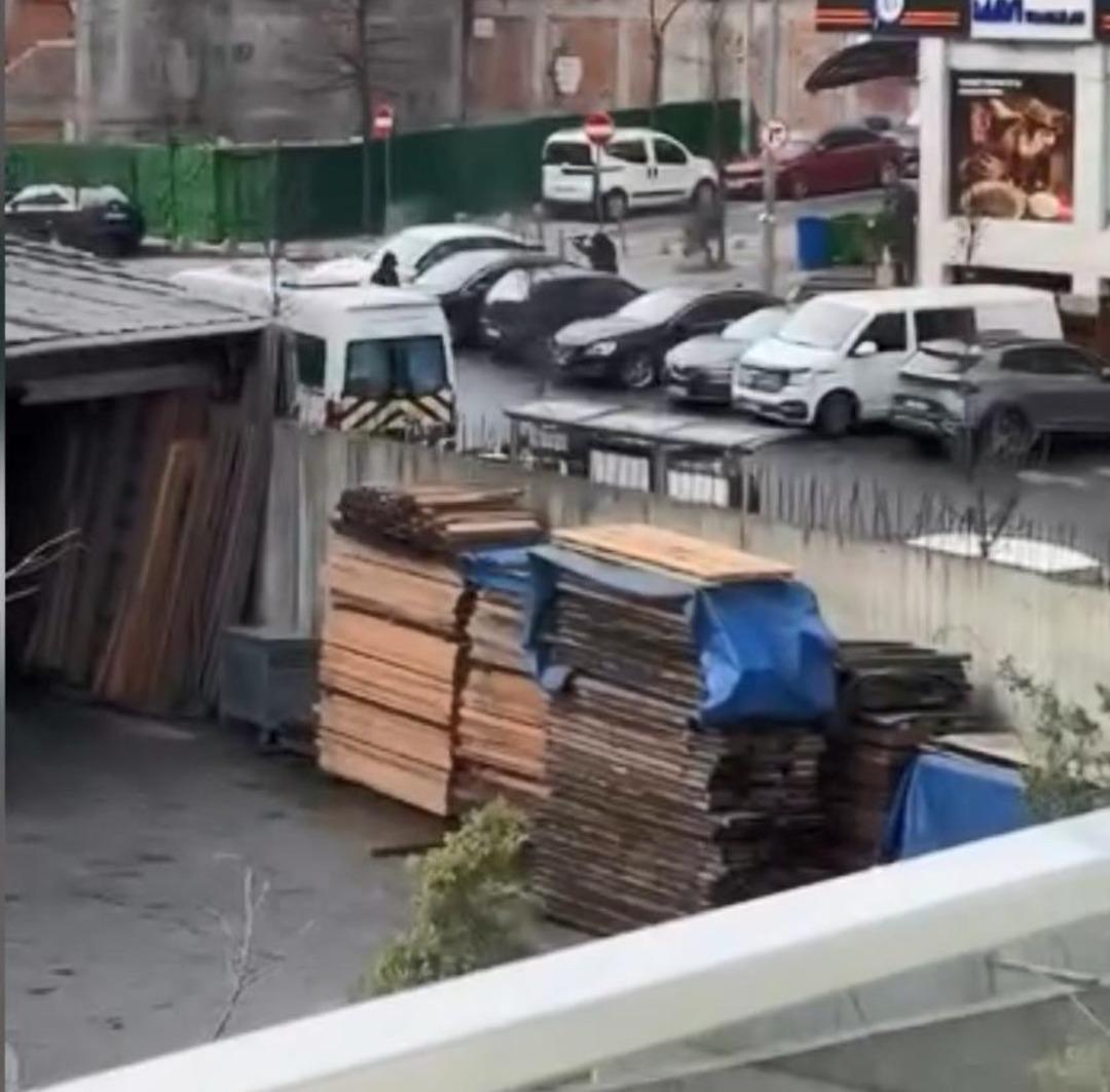 G&uuml;peg&uuml;nd&uuml;z 37 kurşunla infaz edildi! Suikast anbean kamerada 1