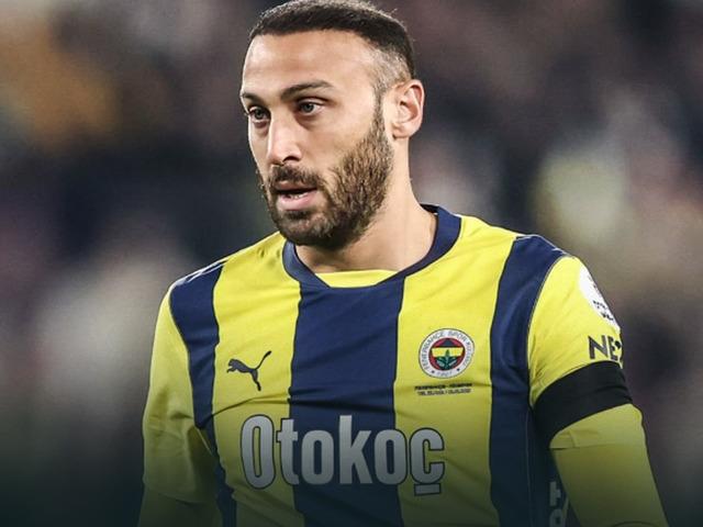 Fenerbah&ccedil;e, Cenk Tosun'un s&ouml;zleşmesini feshetti! İşte yeni adresi