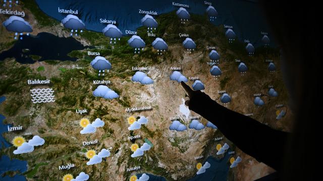 Hafta sonuna dikkat! Soğuk ve yağışlı hava etkisini sürdürecek! İstanbul'da 3 gün yağış var