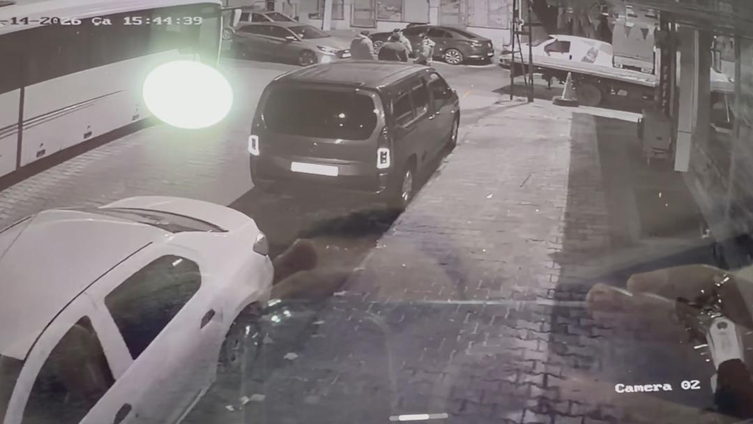 İstanbul da korkunç cinayet! Yurtdışına kaçmak isteyen arkadaşı tarafından otomobilde öldürüldü 2