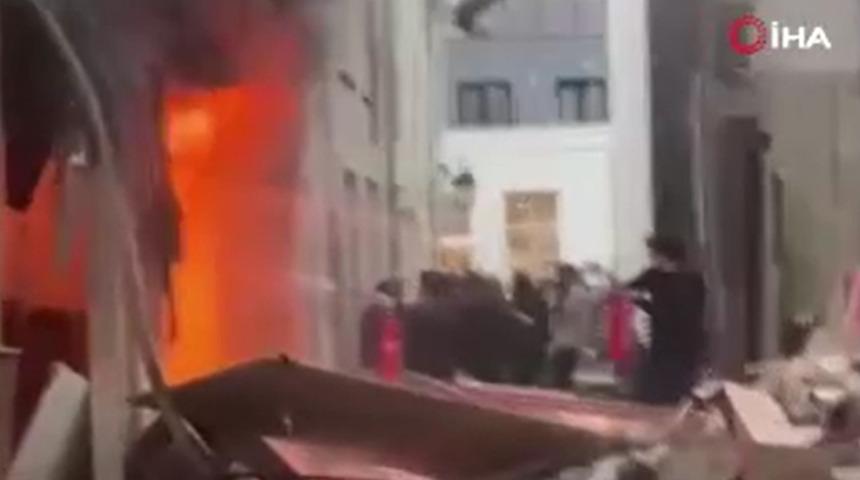 Hollanda'da şehir merkezinde patlama sonrası yangın &ccedil;ıktı