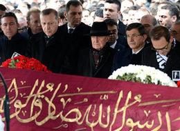 Koç Holding'teki anmada duygusal sözler