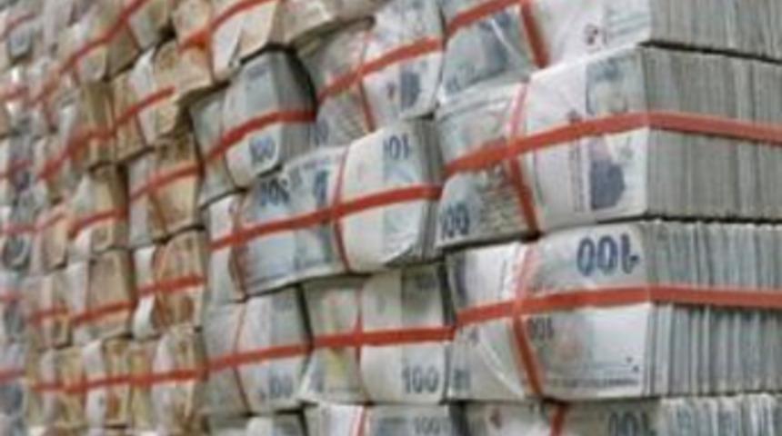 Bütçe 5.4 milyar lira fazla verdi