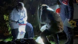 Antalya'da ara&ccedil; i&ccedil;inde yanmış erkek cesedi bulundu!