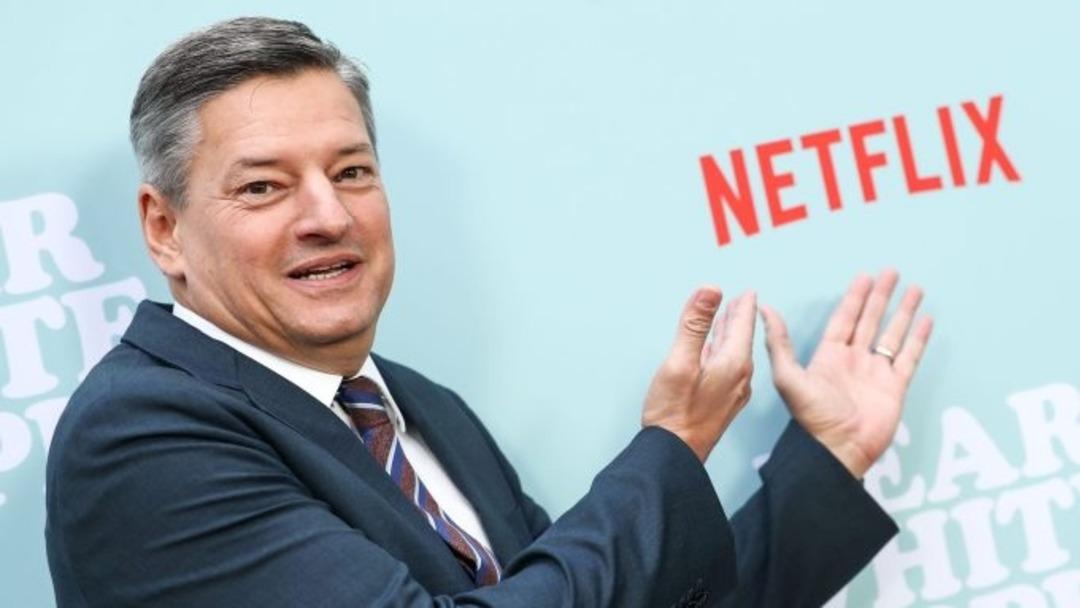 Pop&uuml;ler Netflix dizisi krali&ccedil;eyi kızdırdı! O ismi saraya sokmadı 2