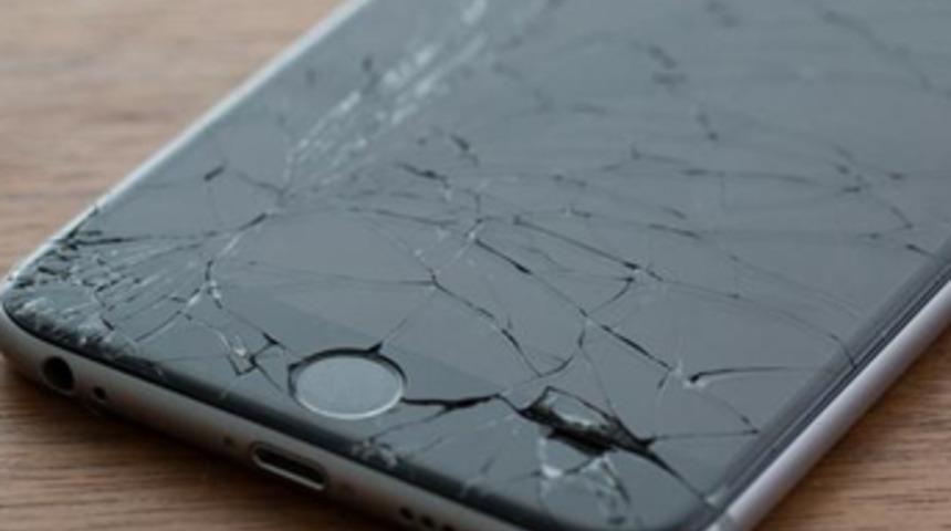 Apple bozuk iPhone'ları parasıyla geri alıyor