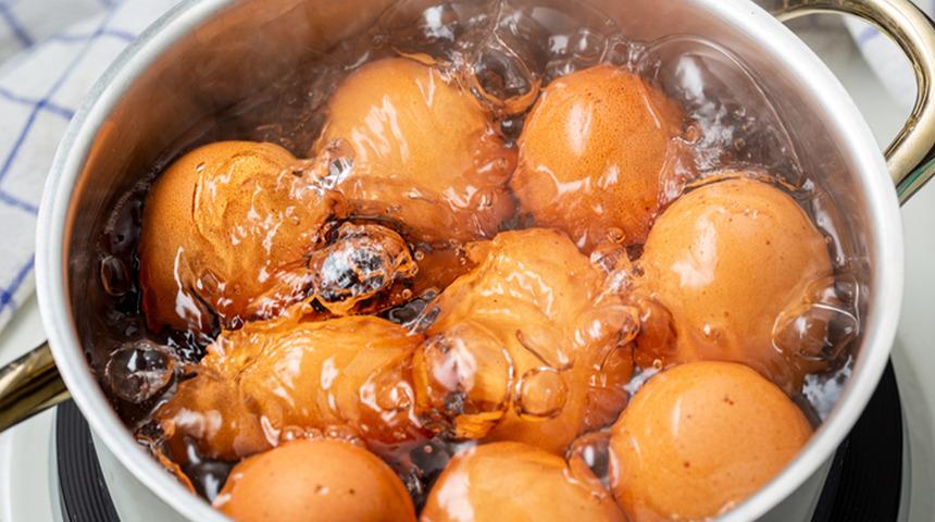 Yumurta haşlarken suyuna k&uuml;rdan atanlar neden vazge&ccedil;emiyor? 