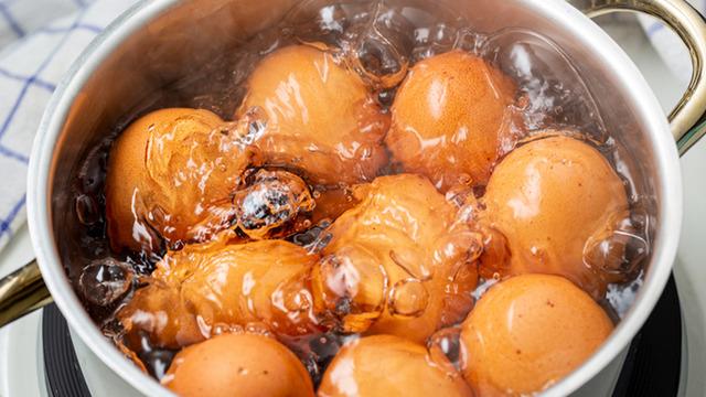 Yumurta haşlarken suyuna kürdan atanlar neden vazgeçemiyor? 