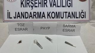 Otomobilde uyuşturucu yakalandı