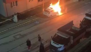 Bursa&rsquo;da otomobiller alev topuna d&ouml;nd&uuml;