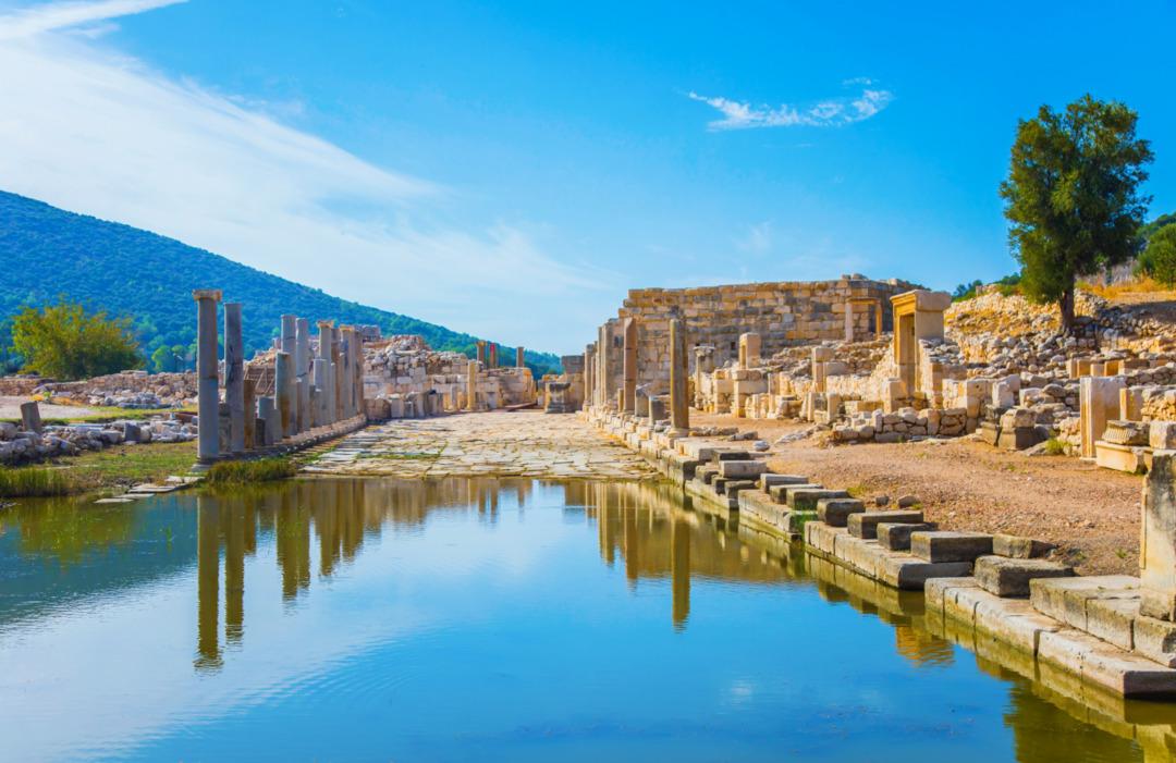 Antalya k&uuml;lt&uuml;r turizminde rekor yılı! 2025 3,25 milyon ziyaret&ccedil;i 3