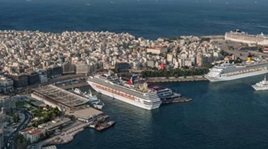 Yunanistan'ın en büyük limanı Çinlilere satılacak