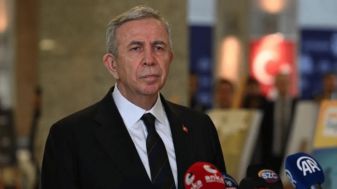 Bu tost&ccedil;uyu g&ouml;renler &uuml;nl&uuml; belediye başkanına benzetiyor! 2