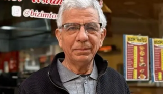 Bu tost&ccedil;uyu g&ouml;renler &uuml;nl&uuml; belediye başkanına benzetiyor!