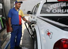 20 yıl sonra benzine zam yaptı