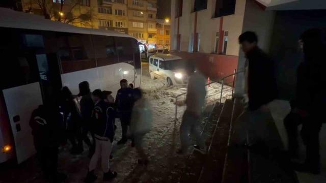 Erzurum&rsquo;da 48 g&ouml;&ccedil;men ve 4 organizat&ouml;r yakalandı 1