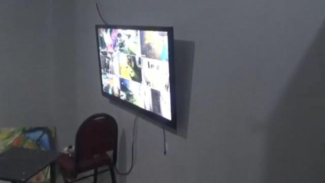 Sokağı izlemek i&ccedil;in d&ouml;rt bir yana kameralar dizmişler! Avcılar da uyuşturucu operasyonunda ortaya &ccedil;ıktı 2