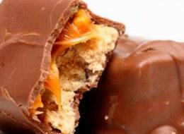 Mars, plastik çıkan snickers ve diğer bazı çikolatalarını geri çağırıyor