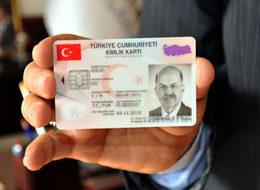 Elektronik kimliklere geçilecek tarih açıklandı