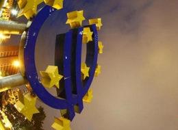 Euro Bölgesi, şubatta deflasyona geri göndü