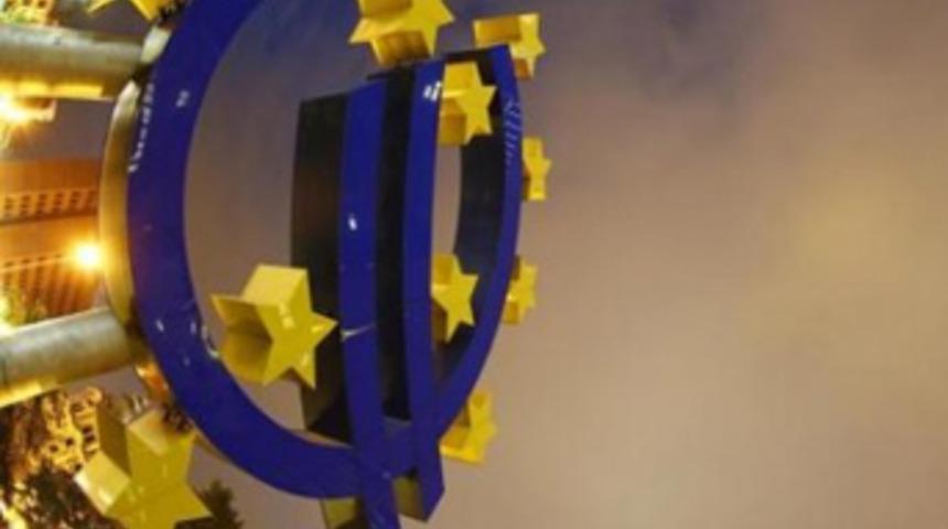 Euro Bölgesi, şubatta deflasyona geri göndü