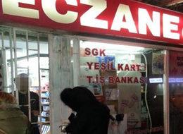Nöbetçi eczaneler 'kepenk arkasından satış" uygulamasına başladı