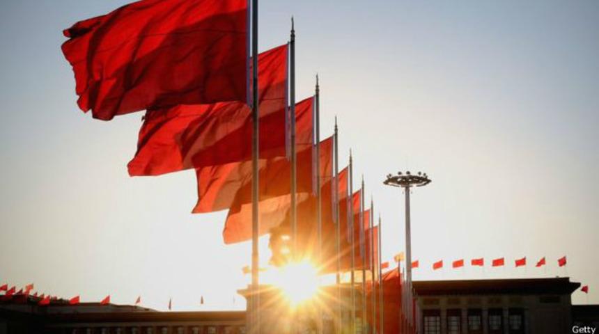 Çin büyüme hedefini düşürdü