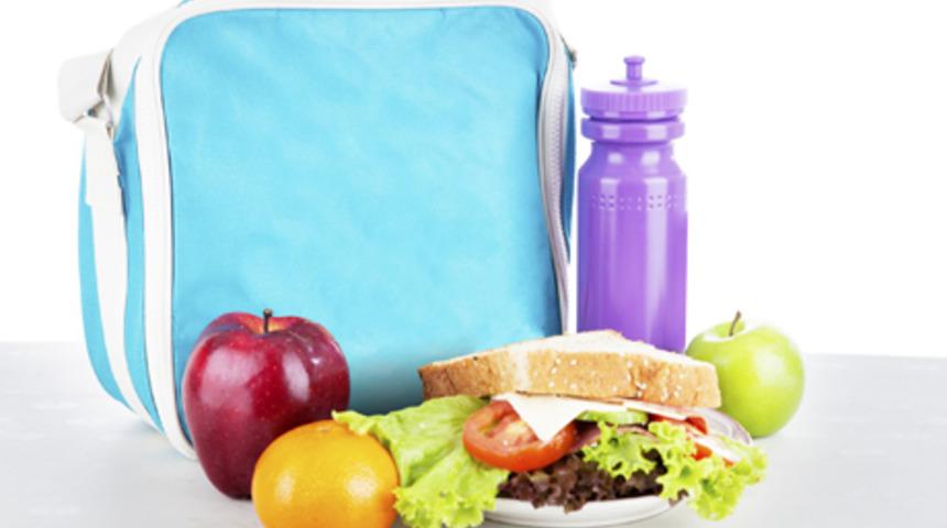 Diş sağlığı i&ccedil;in beslenme &ccedil;antasına ne koymalı?