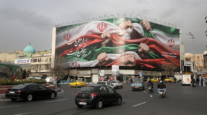 İran&rsquo;daki protestolarda hayatını kaybedenlerin sayısı 2 bin 677'ye y&uuml;kseldi