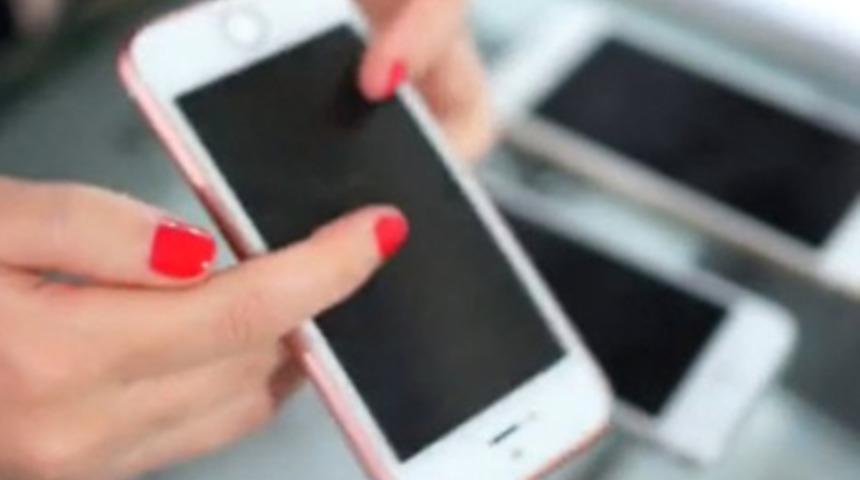 Çinliler iPhone SE'nin 'çakması'nı 200 TL'ye satıyor