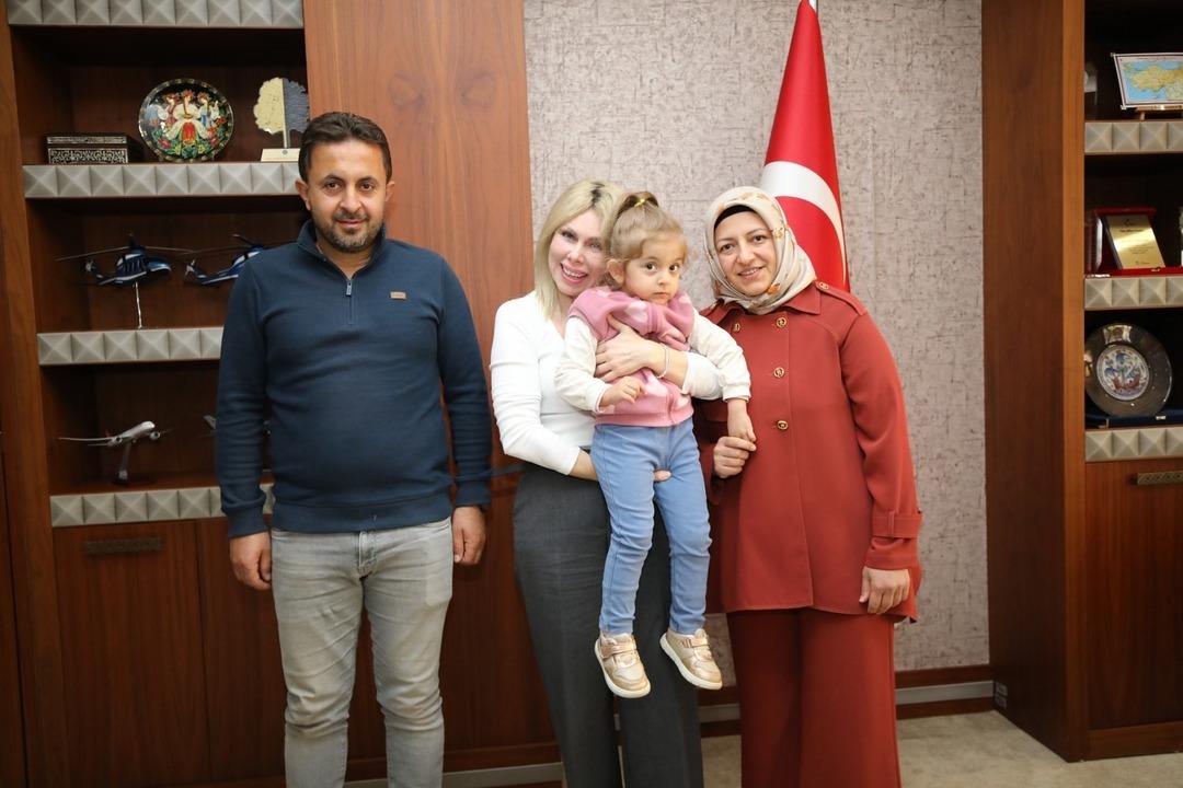 T&uuml;rkiye&rsquo;nin ikinci rahim nakliyle doğan bebeği kimdir? 3 yaşını ge&ccedil;ti! 5