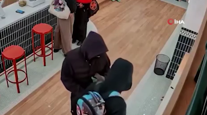 New York'taki Pokemon mağazasında 100 bin dolarlık hırsızlık