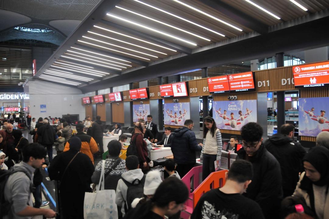 Yarıyıl tatili yoğunluğu: İstanbul Havalimanı ve Kartalkaya tıklım tıklım! 1