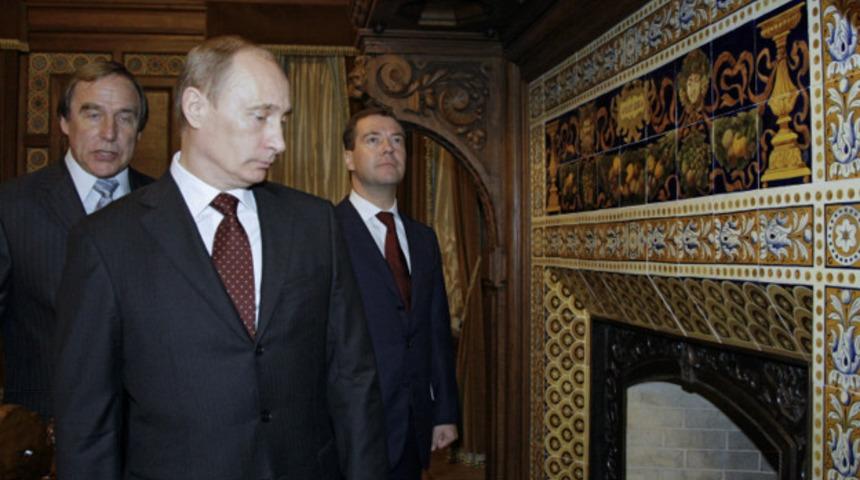 Panama Belgeleri: Putin'in yakın çevresi 'kara para aklıyor'