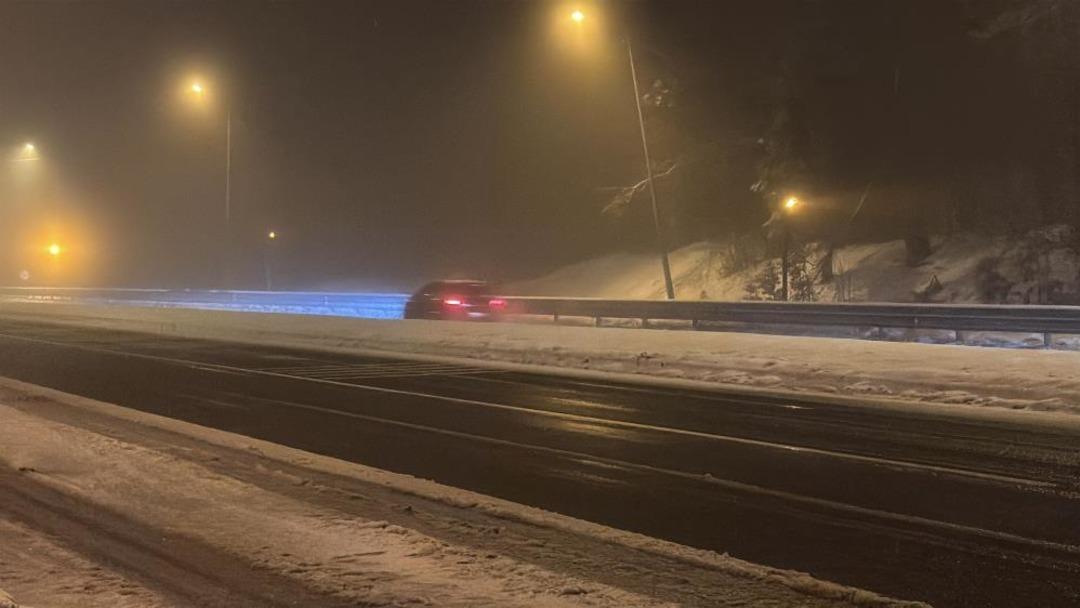 Bolu Dağı ge&ccedil;işinde kar yağışı başladı 2