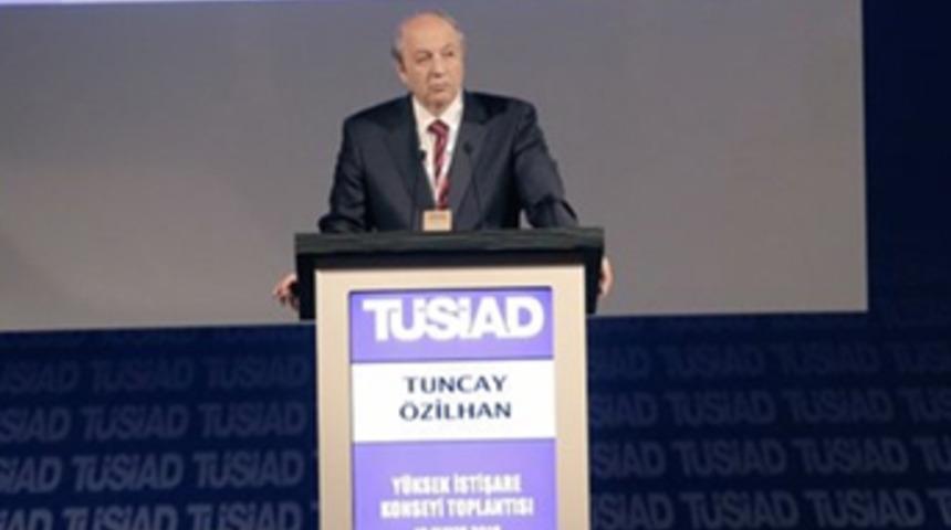 Özilhan: Ya sorunları çözeceğiz, ya da sorunlar bizi çözecek