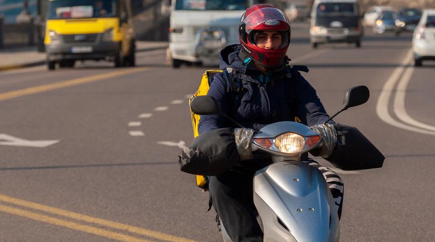 Sipariş verirken iki kere d&uuml;ş&uuml;n&uuml;n! Kuryeler 3 g&uuml;n boyunca kontak kapatıyor