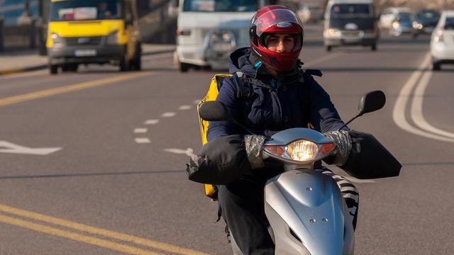 Sipariş verirken iki kere düşünün! Kuryeler 3 gün boyunca kontak kapatıyor