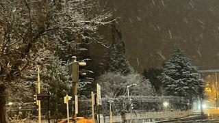 Ankara’da gece saatlerinde kar yağışı etkili oldu