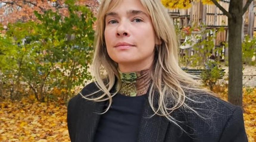 M&uuml;ge Boz hastalığını a&ccedil;ıkladı! ''İyileşmek istiyorum''