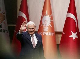 Ekonominin dümeni Başbakan Binali Yıldırım'da