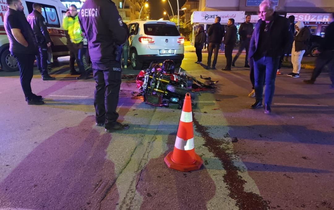 Fenomen motosikletli hayatını kaybetti, kız arkadaşı yaralandı! Kahreden kask detayı 2