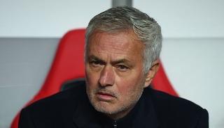 Mourinho'dan transfer hamlesi! S&uuml;per Lig devinin kapısını &ccedil;aldı