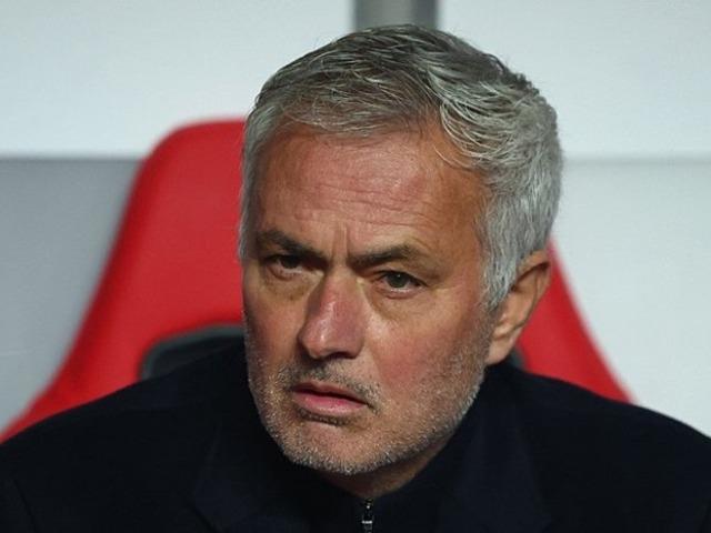Mourinho'dan transfer hamlesi! S&uuml;per Lig devinin kapısını &ccedil;aldı