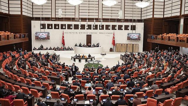 CHP listesinden seçilmişti! Bir vekil transferi daha...