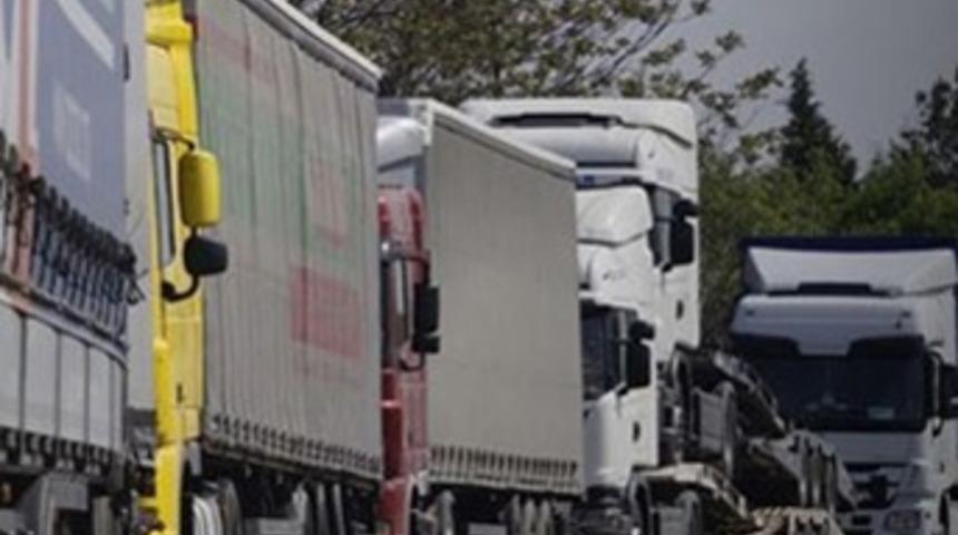Rus TIR sürücülerine vize zorunluluğu başladı