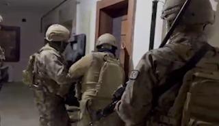 Adıyaman&rsquo;da silah operasyonu: 7 g&ouml;zaltı