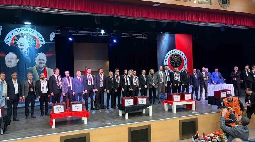 Gen&ccedil;lerbirliği&rsquo;nde Arda &Ccedil;akmak yeniden başkan se&ccedil;ildi