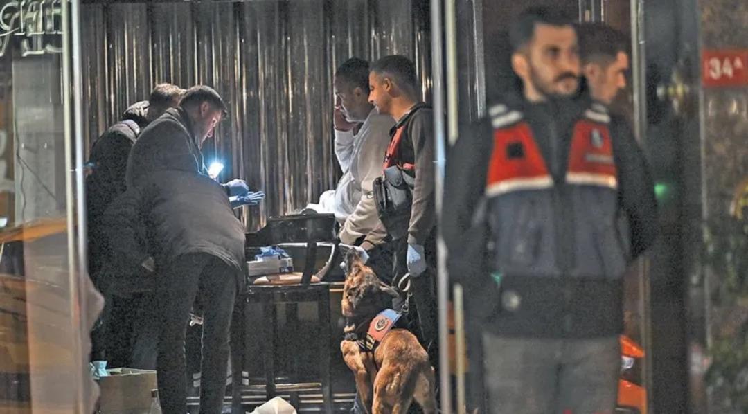 Bebek Otel&rsquo;de gizli kamera skandalı! &Uuml;nl&uuml;lerin gizli arşivi &ccedil;ıktı 1