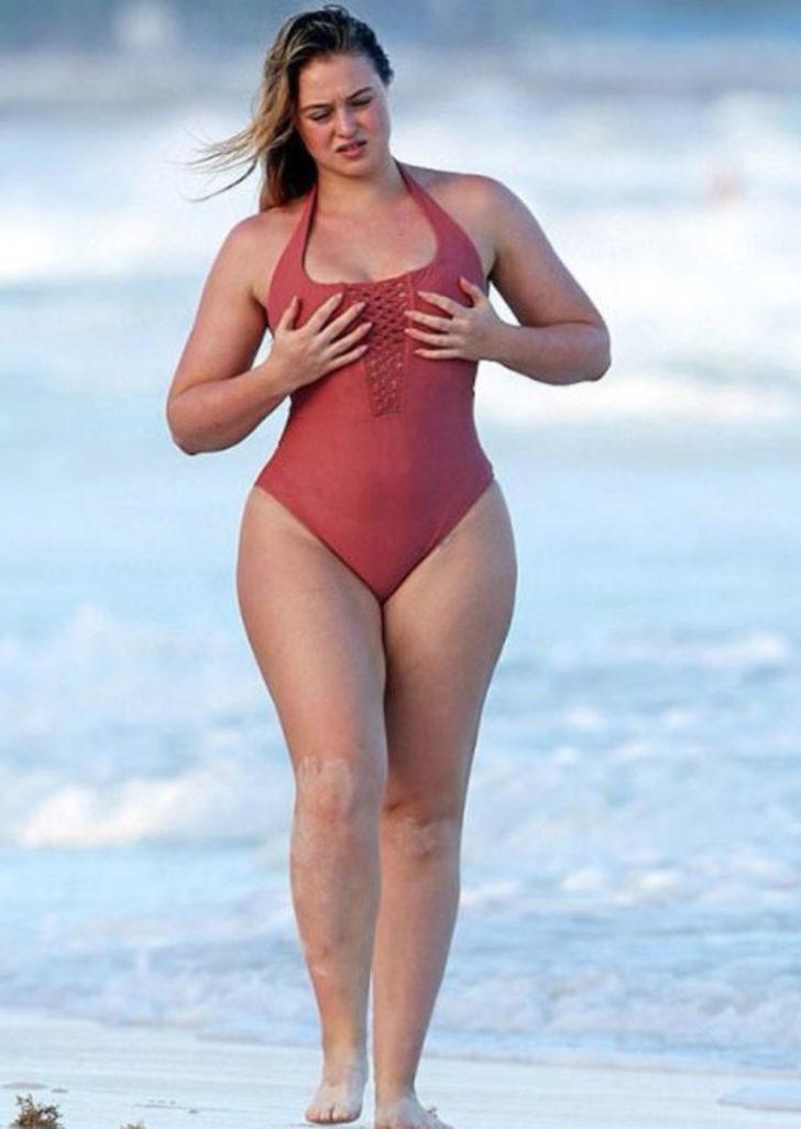 Kıvrımlarıyla ünlü modelden şoke eden itiraf G4